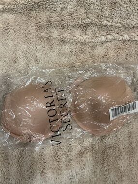 NWT! Victoria’s Secret Dream Angels 36DDD push up bra